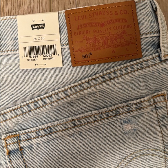 LEVI’S Premium Light Wash Jeans 501 Original High Rise Straight Leg - Picture 8 of 10